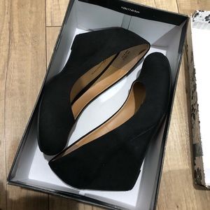 Women’s Black Wedged Heels